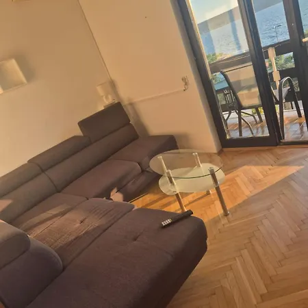 Ines 斯维蒂佩塔