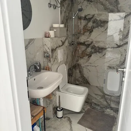 Ines Apartman