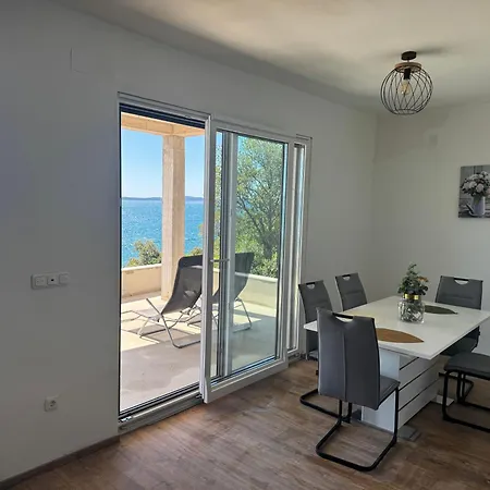 Ines Apartman