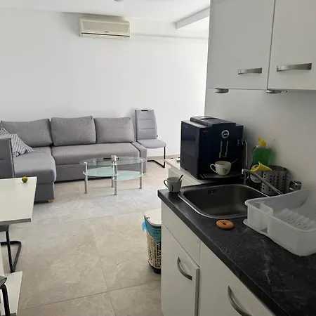 Ines Apartman