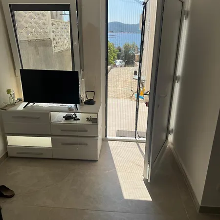 Ines Apartman *